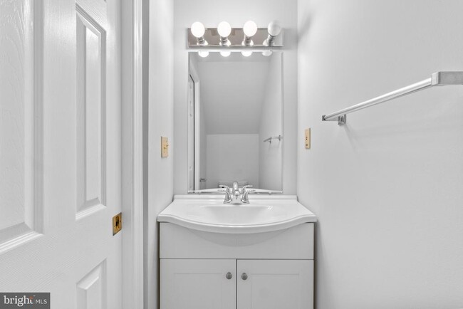 Photo - 516 Second St