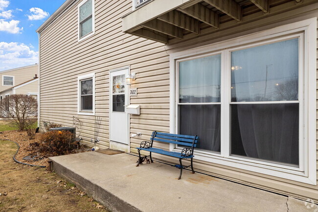 Building Photo - 7622 159th Pl Unit 24 Rental