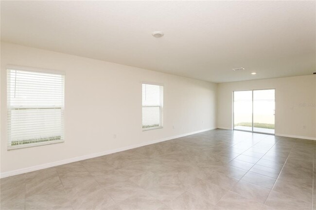 Photo - 486 Sunlit Coral St