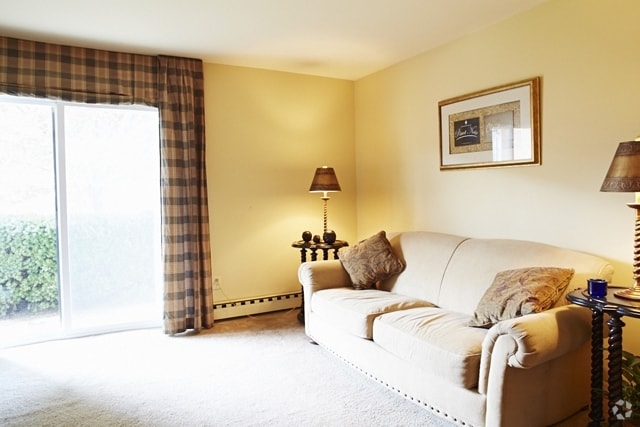 Living Room - Valley Ridge Apartments