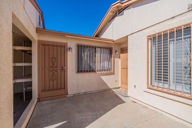 Photo - 2434 N Palo Hacha Dr