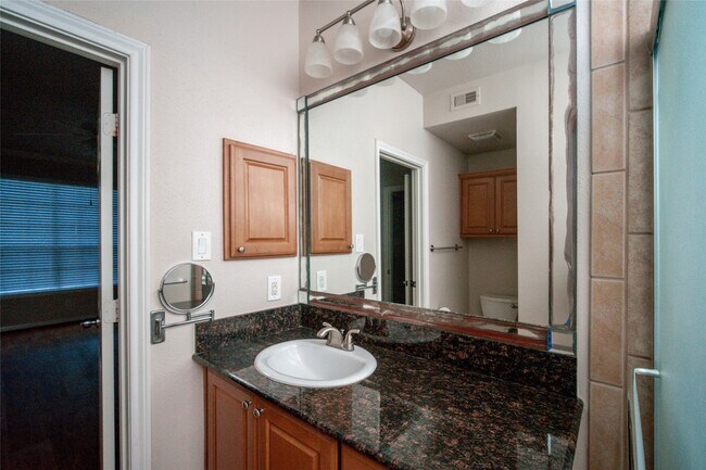 Photo - 2255 Braeswood Park Dr Unidad 289