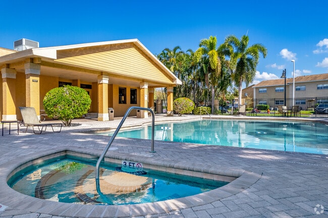 Spa - Rio Vista Village