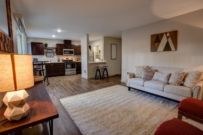 Livingroom - Commons at Redwood Creek Apartments