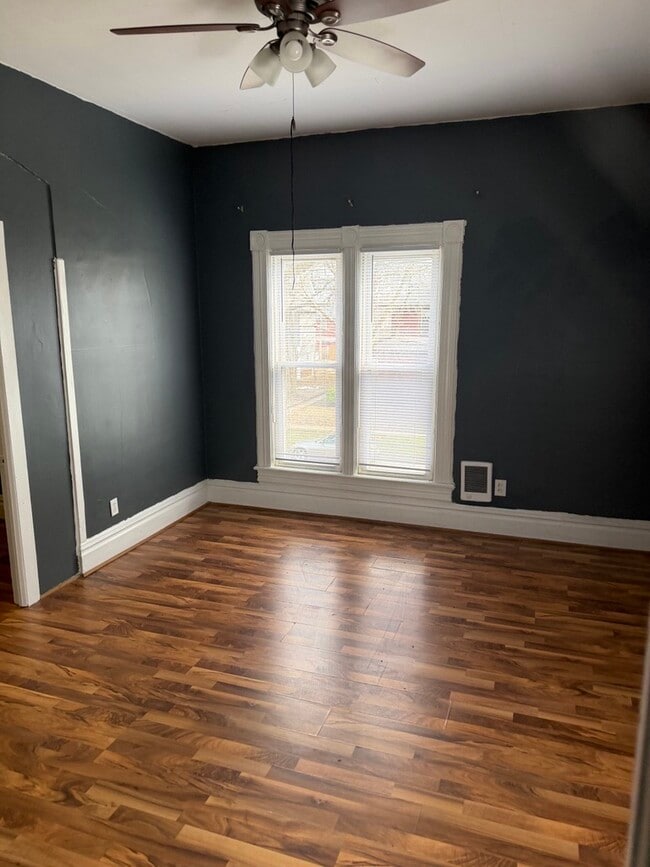 Photo - 2915 Cottage Grove Ave Unit 2