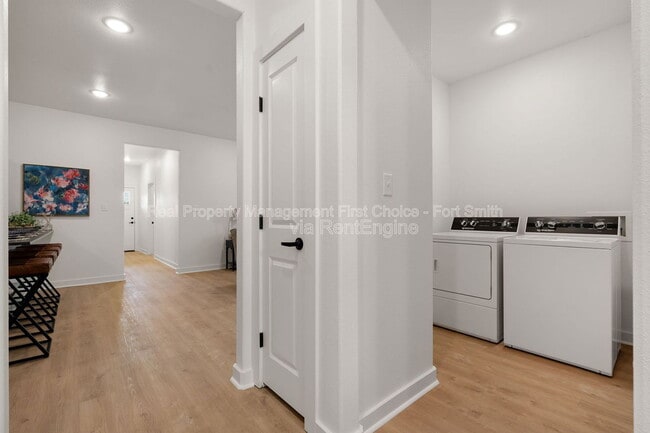 Photo - 10108 Talavera Trl