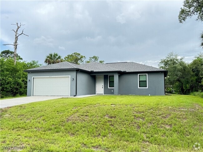Building Photo - 6018 Acorn Cir Rental