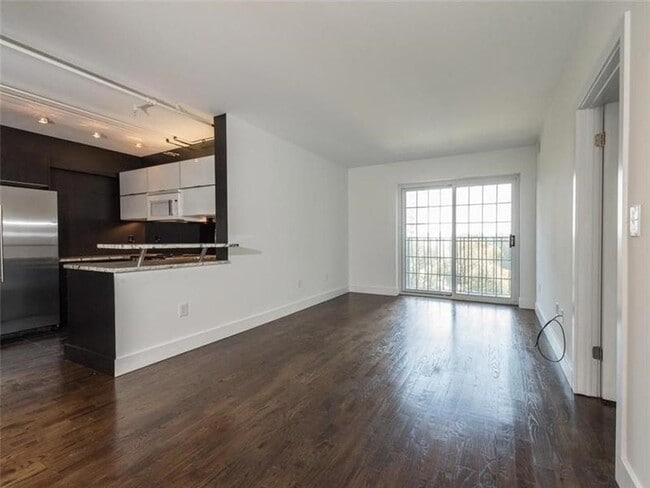 Photo - 199 14th St NE Unidad 708