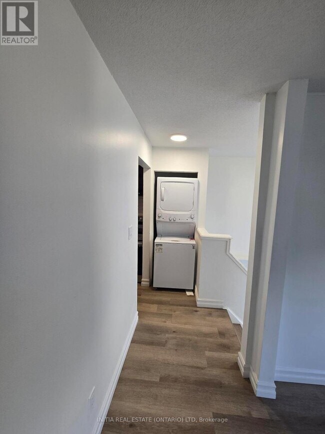Photo - 901 Lawson Rd