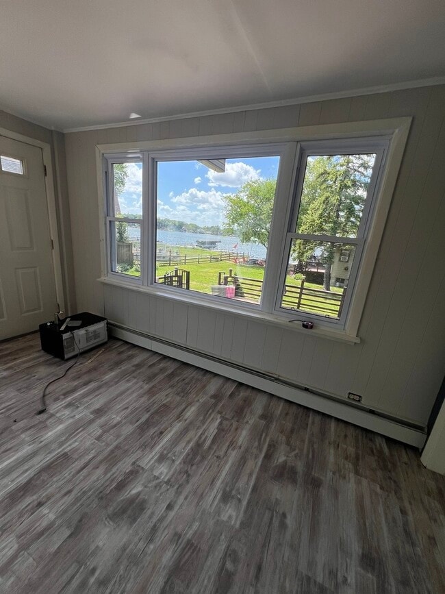 Photo - 46 N Lake Ave