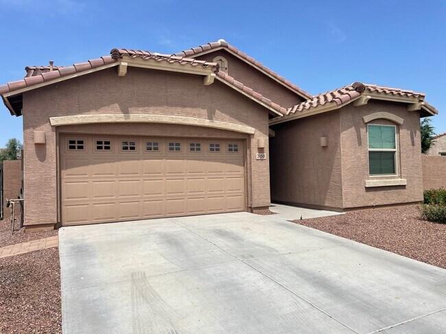 5 Bedroom/3 Bath Home in Chandler! - 5 Bedroom/3 Bath Home in Chandler!