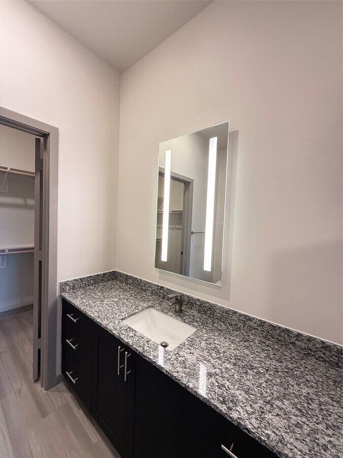 Photo - 11604 Stonehollow Dr Unit S1.164