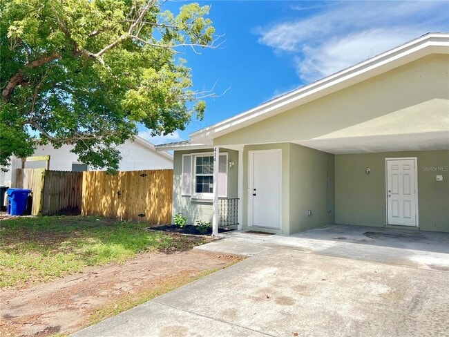 Photo - 414 Live Oak Ln Townhome
