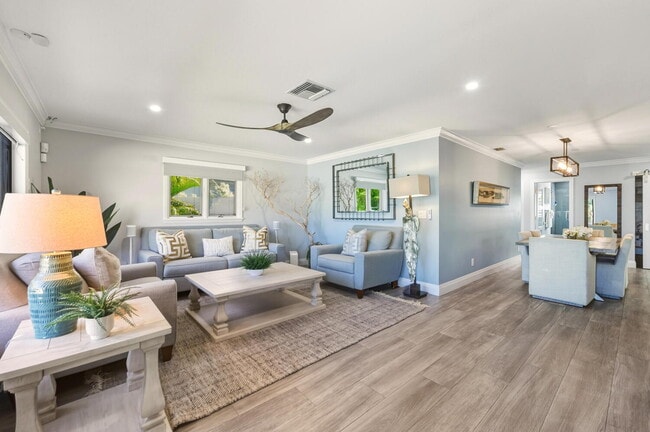 Building Photo - Naples Park PET FRIENDLY POOL HOME - 3BDRM. 2 BATHS
