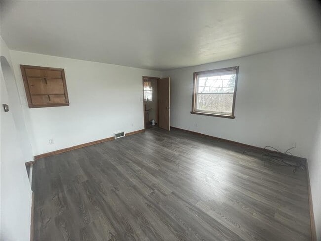 Photo - 160 Fernwood Rd Unit 2