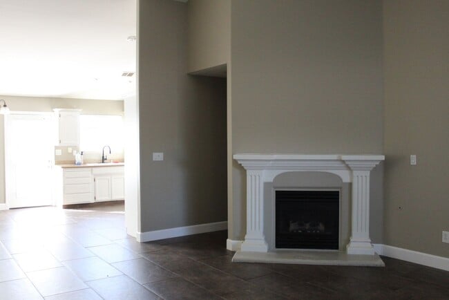 Photo - Large Home for Rent Bakersfield, CA