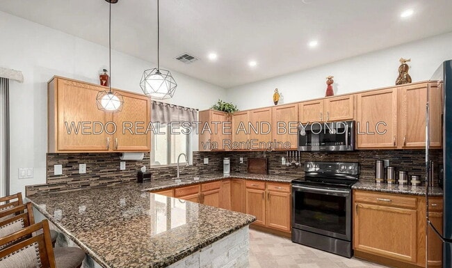 Photo - 2721 E Schiliro Cir