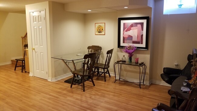 Photo - 1 Salt Creek Av