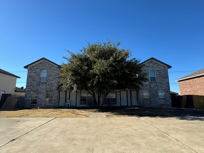 Building Photo - 4505 Deek Dr Rental