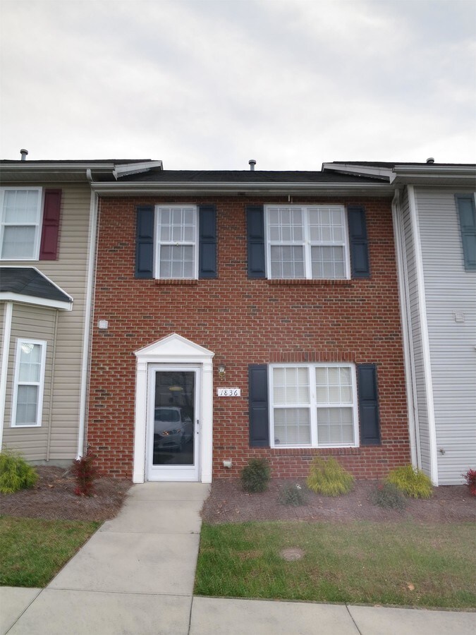 Photo - 1836 Olivers Crossing Cir