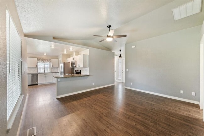 Photo - Stylish 3-Bed Home with Spacious Backyard ...
