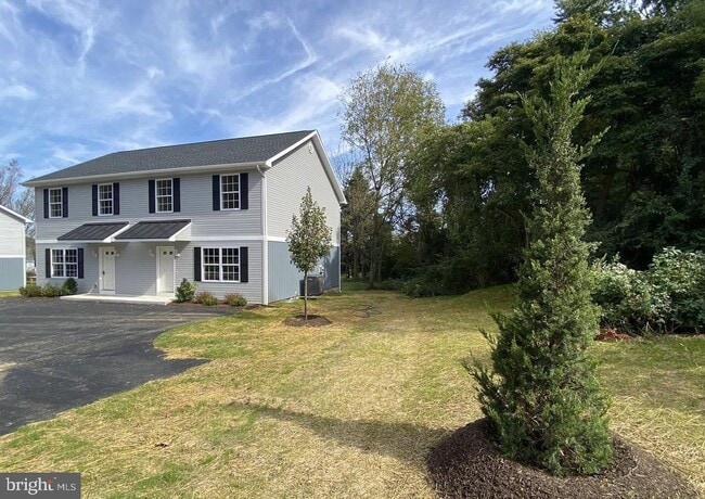 Photo - 303 Bondsville Rd House
