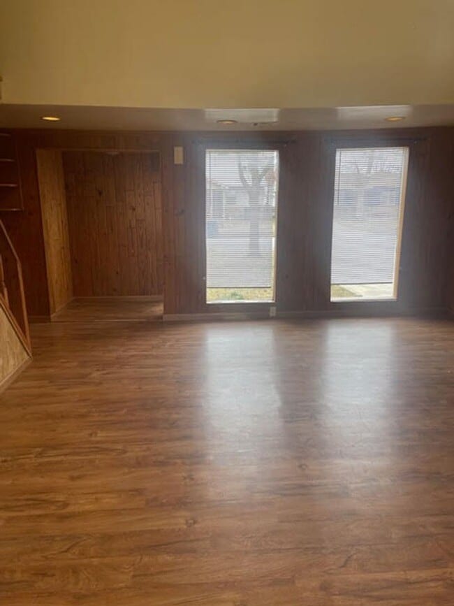 Photo - Welcome to your cabin home in the heart of the city!