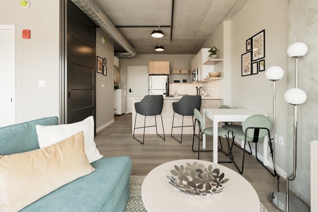 One Foundry Way