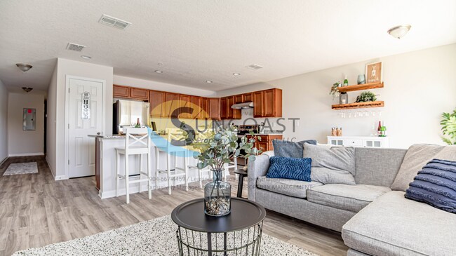 Photo - Lovely 2BR/2BA Is Move-In Ready! Unidad 4