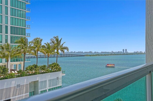 Photo - 500 NE 29th St Unidad 703