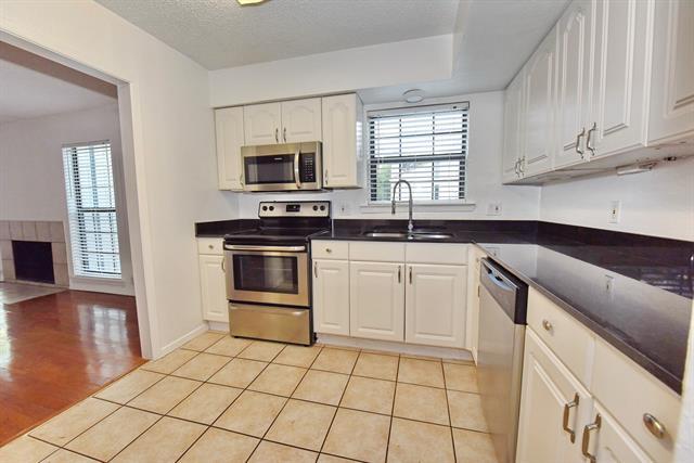 Photo - 4033 Gilbert Ave Unit 210