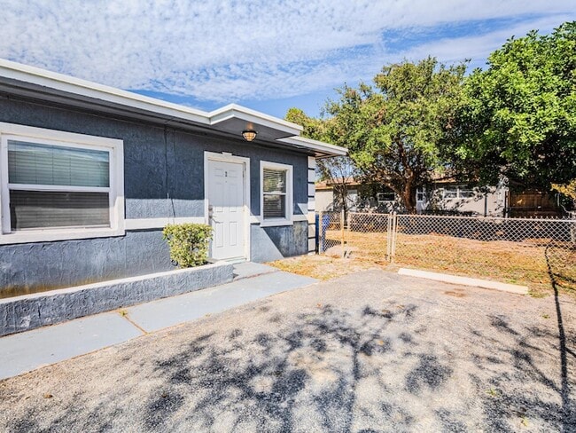 Photo - 112 W 34th St Unit 1