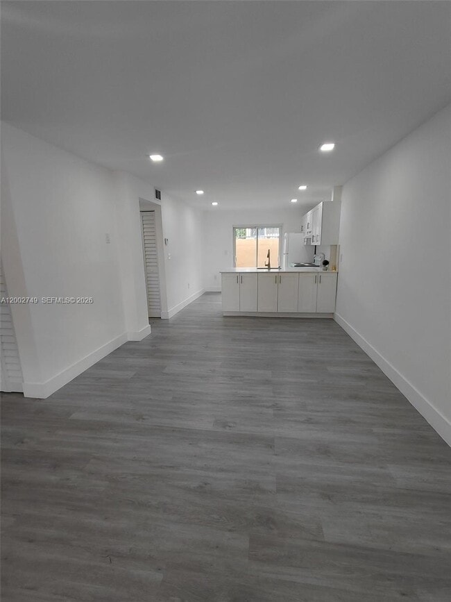 Photo - 5435 W 24th Ave Unidad 14