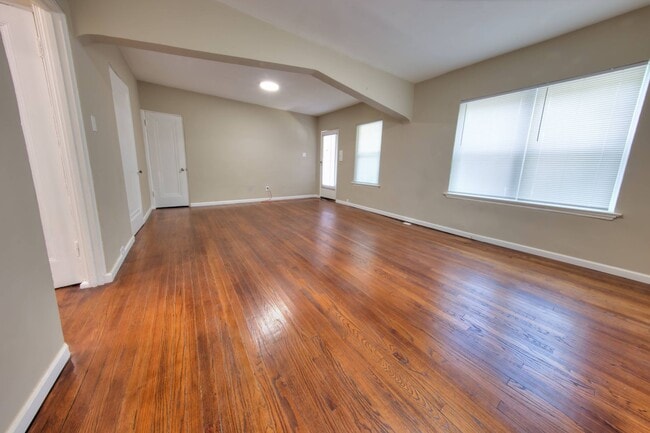 6122-24 Dewey - 6122-24 Dewey Apartment Unit 6122