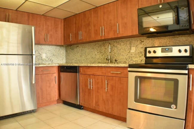 Photo - 4101 Pine Tree Dr Unit 802