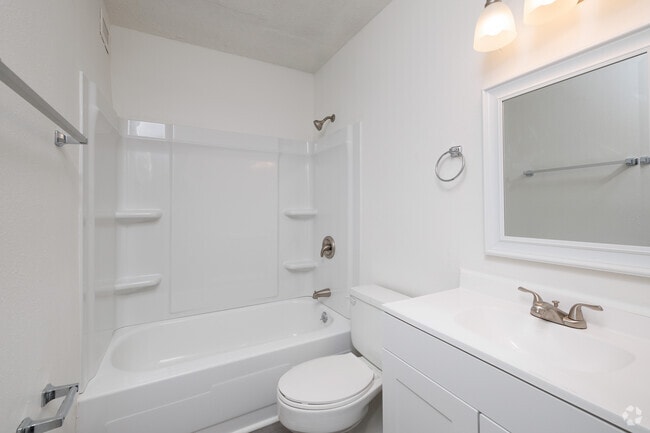 Studio - Bathroom