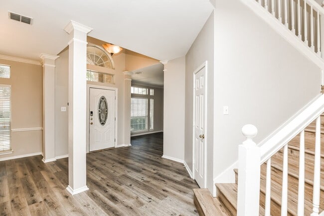 Photo - 1607 Spring Creek Ct