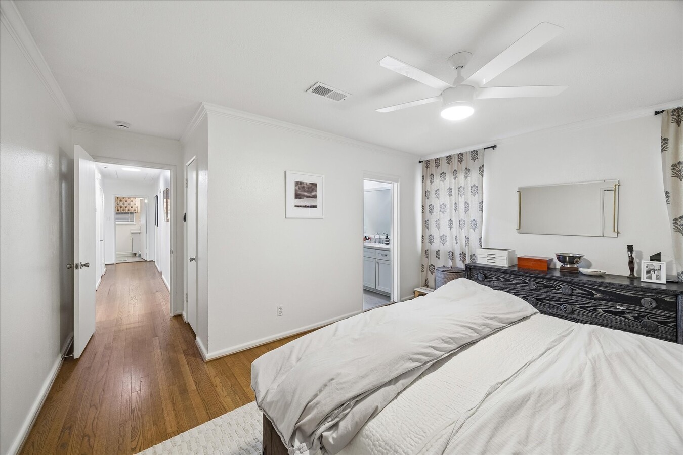 Photo - 3110 Castlewood St