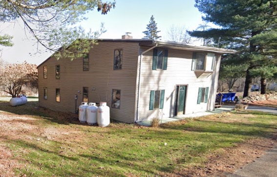 Building Photo - 399 High St Unit A