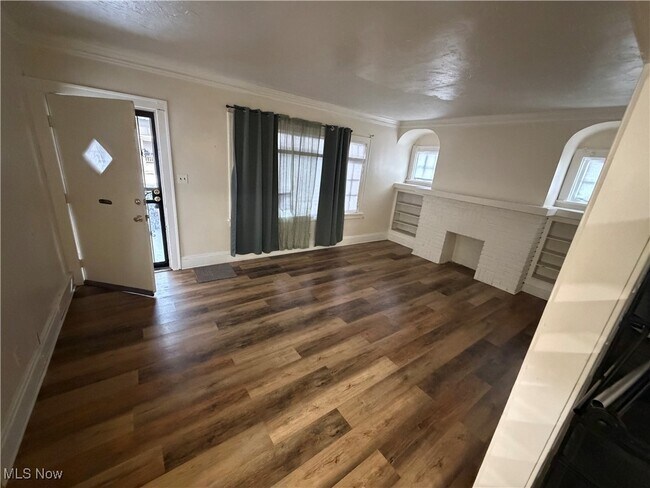 Photo - 924 Helmsdale Rd Unit 1/Down