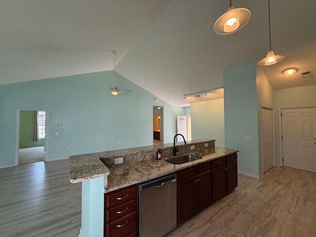 Photo - 2302 Clandon Dr