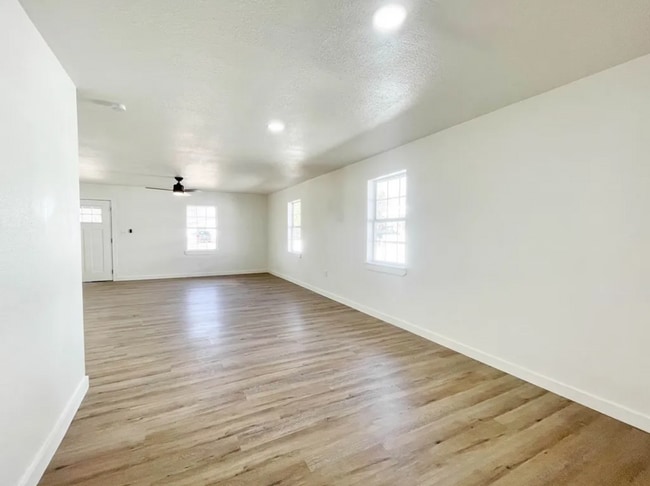 Photo - Recently Updated 3 Bedroom in Seminole