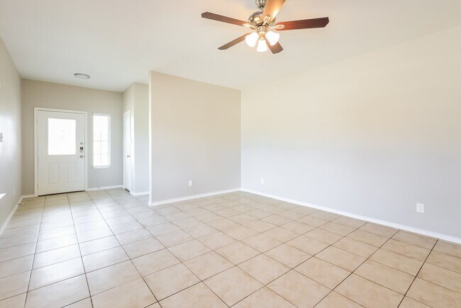 Photo - 298 Hunters Rnch E