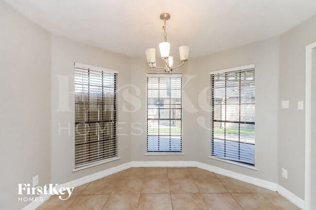 Photo - 6611 Gleneagles Dr
