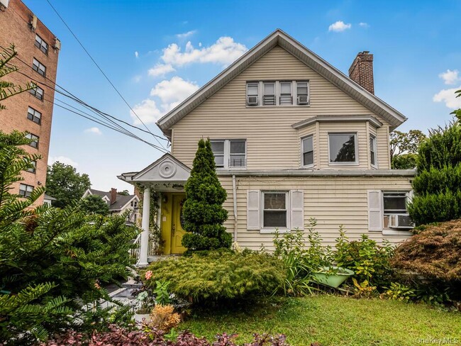 Photo - 45 Bayley Ave Unit 2