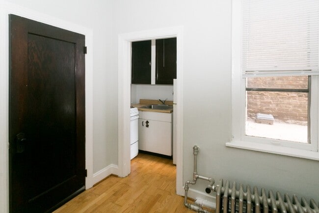 Photo - 4650 N Paulina St Unit 801