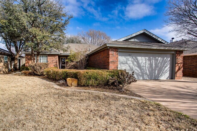 Photo - Gorgeous Home in Whisperwood!