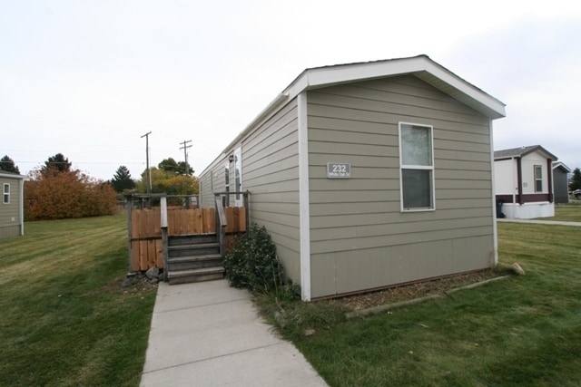 Building Photo - 232 White Oak Dr Rental