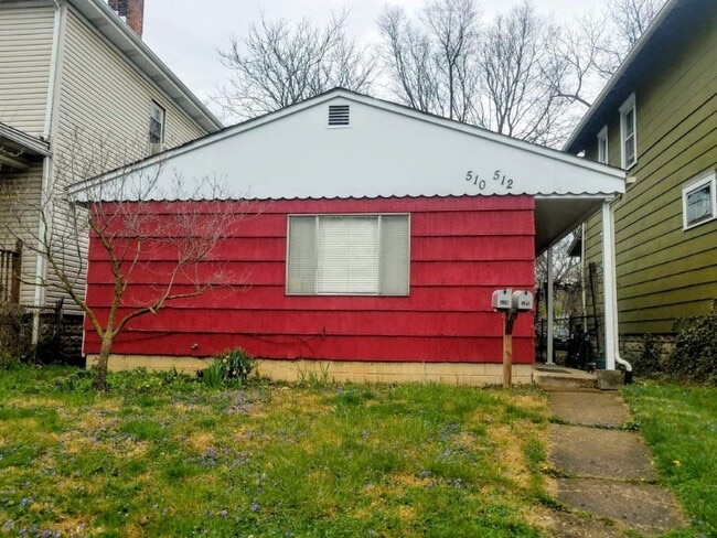 Building Photo - 512 Clinton St