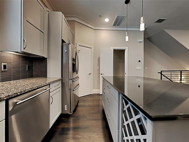 Photo - 3200 Ross Ave Unit 17